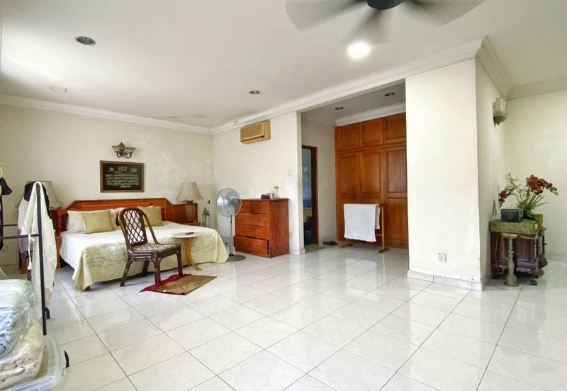 Seksyen 8, Kota Damansara