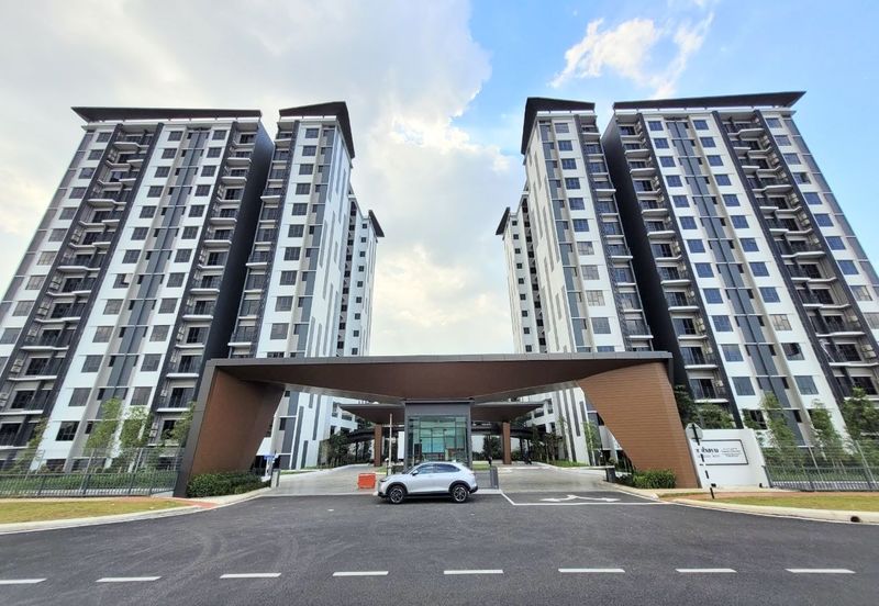 Embayu Damansara West Subang Murni Condominium For Sale 