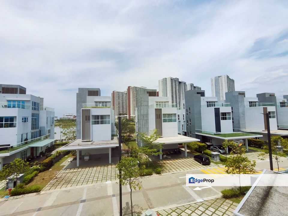 Lakefront Villa, Cyberjaya, Bungalow, Selangor, Cyberjaya