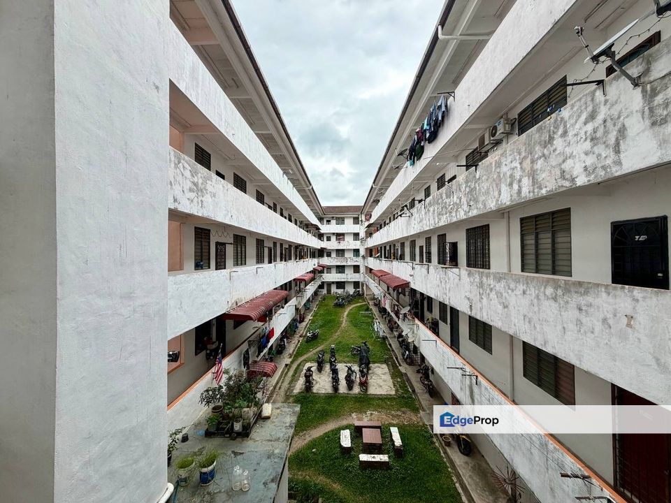 Taman Dahlia, Bandar Salak Tinggi, Sepang, Selangor, Sepang