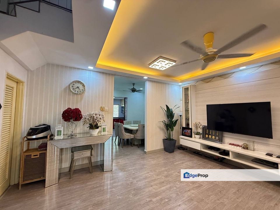 Bukit Saujana Utama, Double Storey Terrace House, Sungai Buloh, Selangor, Sungai Buloh