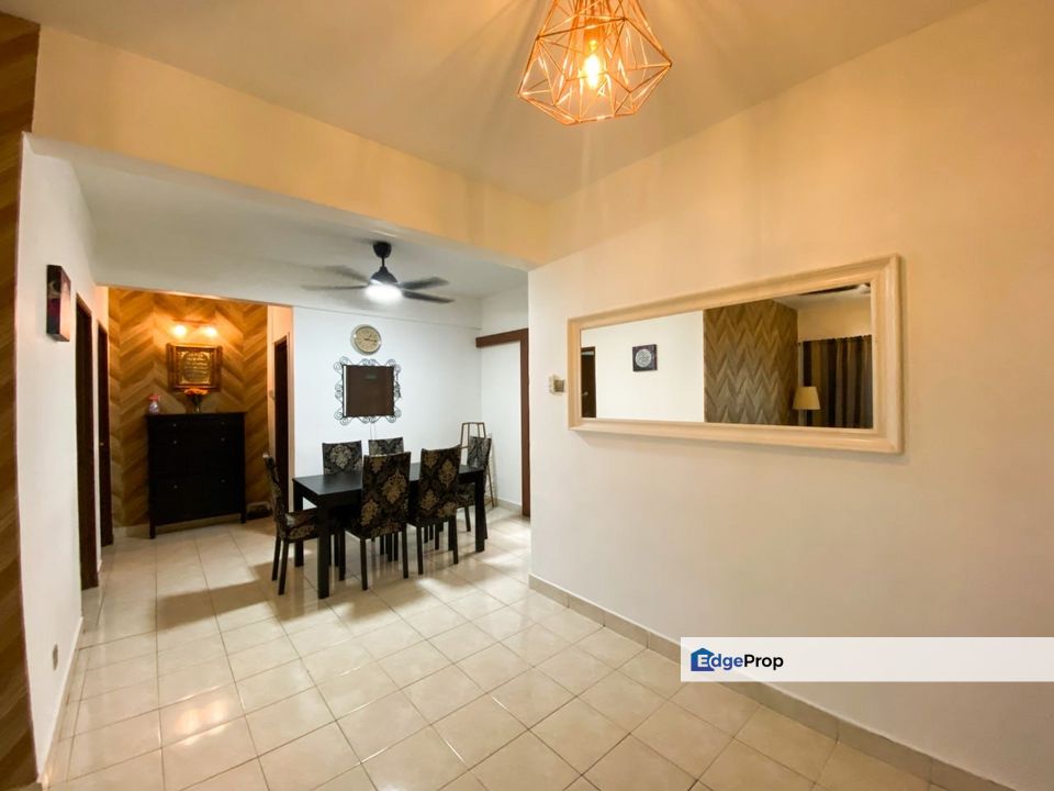 Pangsapuri Tainia, Kota Damansara, Selangor, Kota Damansara