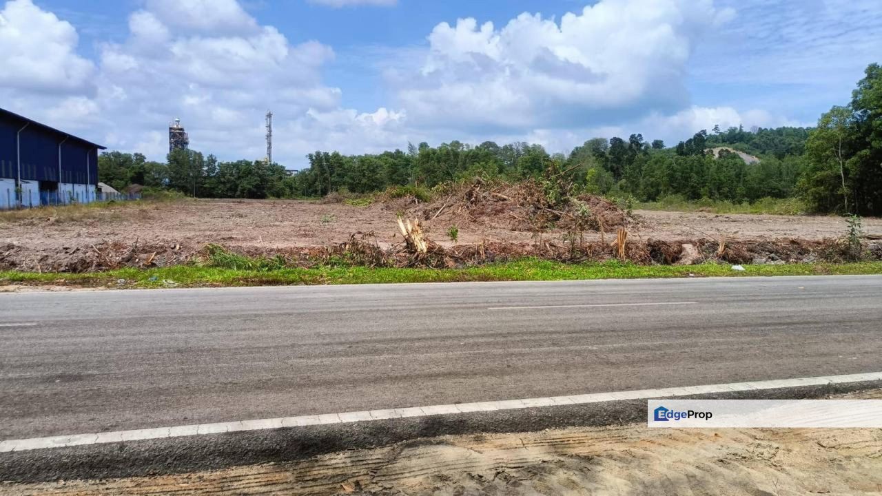 Teluk Kalung, Kemaman, Terengganu 4.60 Acres Industrial Land For Sale SPACIOUS, Terengganu, Kemaman