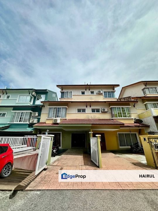 Kampung Sungai Kayu Ara  2.5 Storey House Terrace Intermediate, Selangor, Kayu Ara