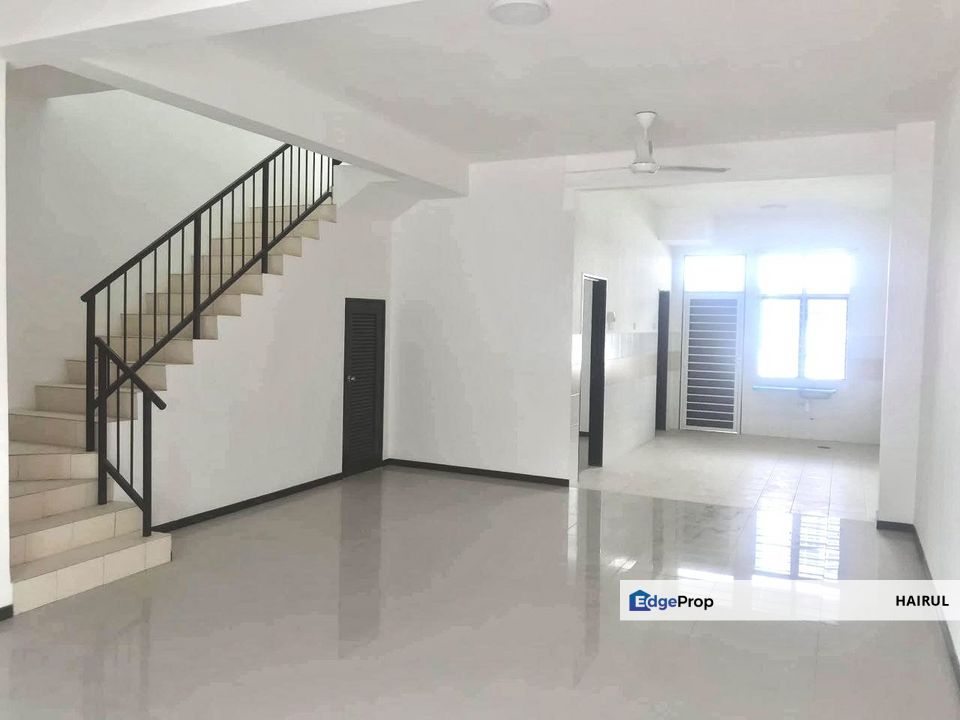 Taman Saujana KLIA Double Storey Intermediate, Selangor, Sepang