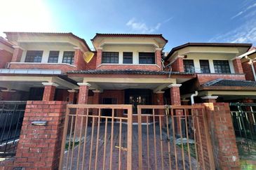 SL 2, Bandar Sungai Long