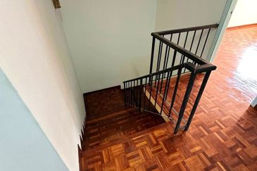 SL 2, Bandar Sungai Long