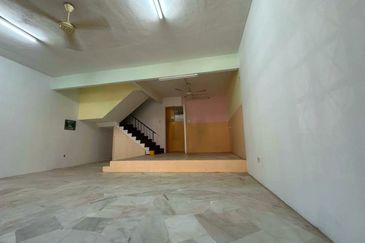 SL 2, Bandar Sungai Long