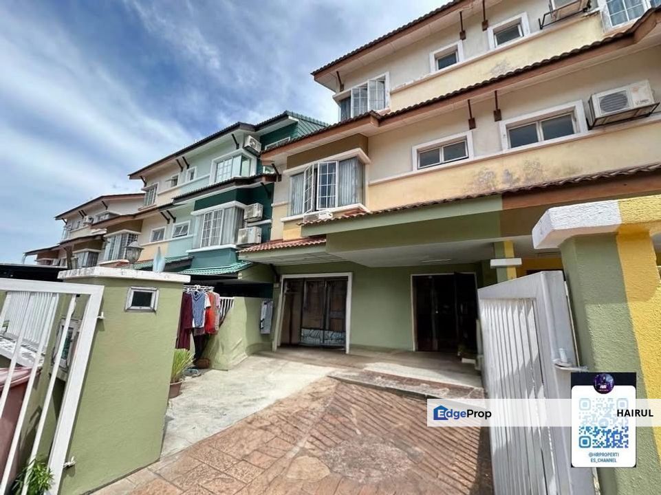 Kampung Sungai Kayu Ara  2.5 Storey House Terrace Intermediate, Selangor, Kayu Ara