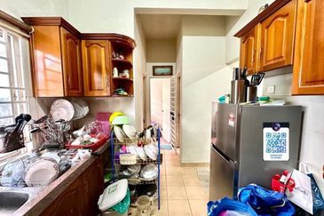 Kampung Sungai Kayu Ara