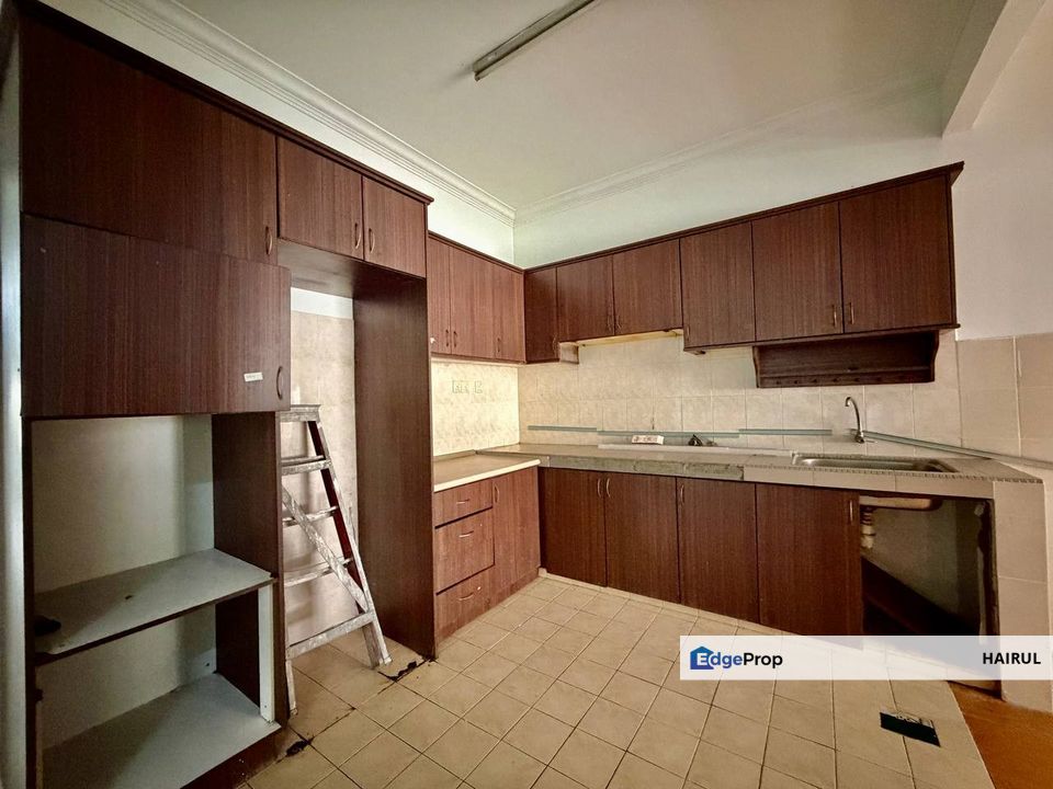 Double Storey Terrace USJ 22 Subang Jaya Selangor, Selangor, USJ