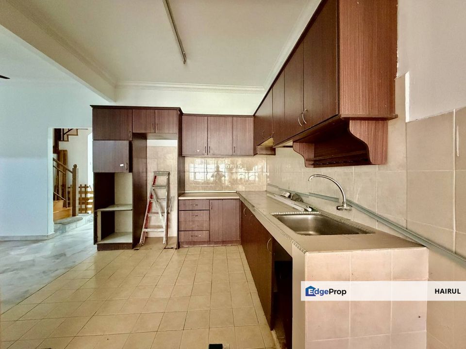 Double Storey Terrace USJ 22 Subang Jaya Selangor, Selangor, USJ