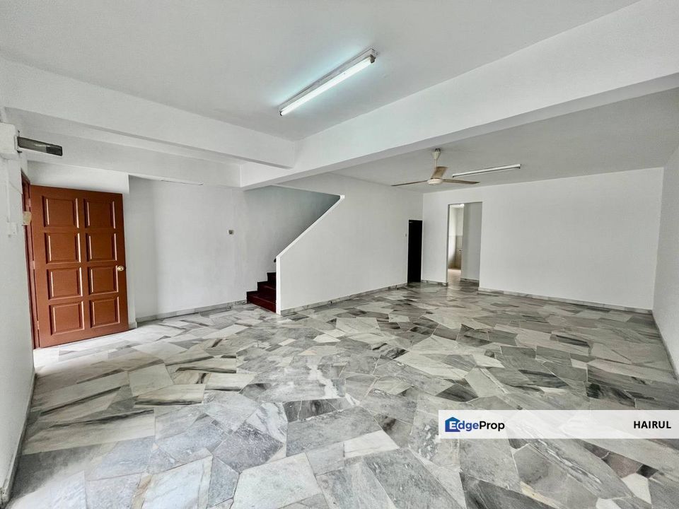 Double Storey Terrace Damai Perdana 20*70, Kuala Lumpur, Cheras