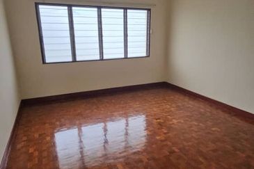 Sek14 pj 2sty blgw  near Park ,Sri Aman school 