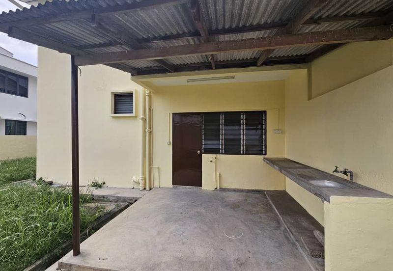 Sek14 pj 2sty blgw  near Park ,Sri Aman school 