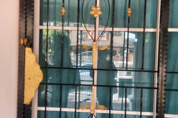 2storey Ara Damansara 24x75 Reno Well kept guarded 