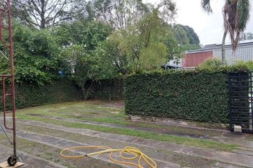 PJ sek16 facing 17/1 ideal co working 9r4b to let