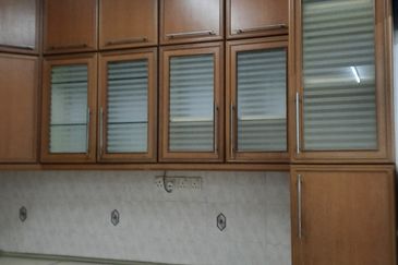 2storey Ara Damansara 24x75 Reno Well kept guarded 