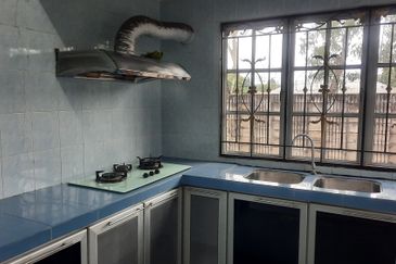 2storey Ara Damansara 24x75 Reno Well kept guarded 