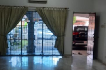 2storey Ara Damansara 24x75 Reno Well kept guarded 
