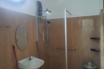 Bangsar 1D-2 Lorong Abdulah near LRT UOB& Etiqa& Sentral