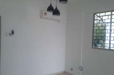 Bangsar 1D-2 Lorong Abdulah near LRT UOB& Etiqa& Sentral