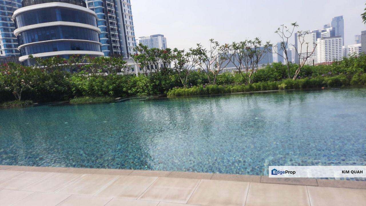 Jaya One Residences 2r2b well kept furnished vacant end August, Selangor, Petaling Jaya