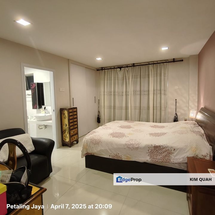 Jasmine towers SS2 PJ ID reno furnished for sale, Selangor, Petaling Jaya