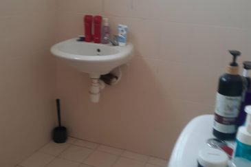 Eristana @ Seri Pristana