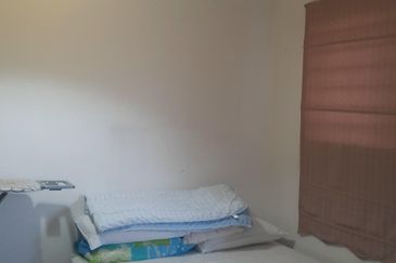 Eristana @ Seri Pristana