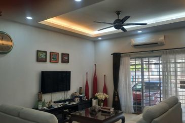 Eristana @ Seri Pristana