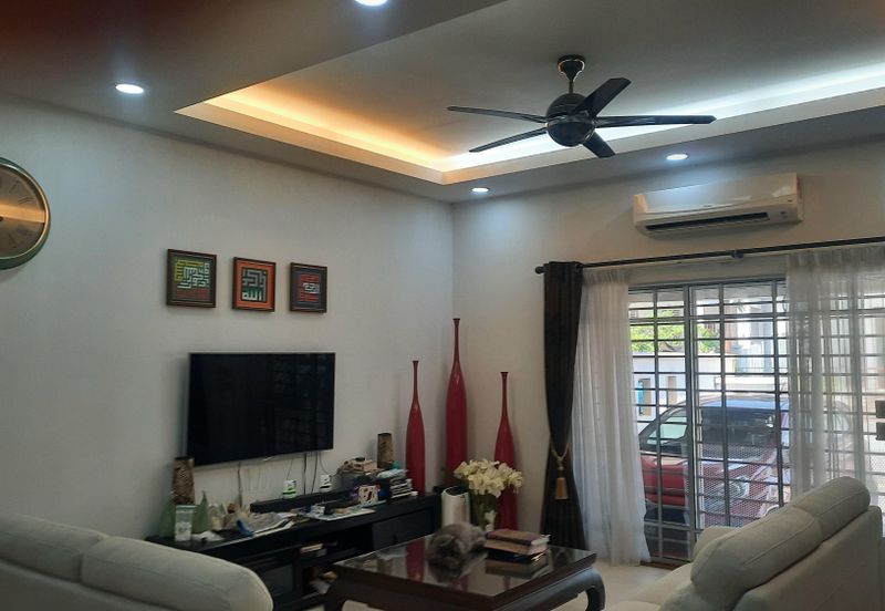 Eristana @ Seri Pristana