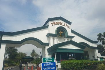 Tropicana Golf & Country Resort