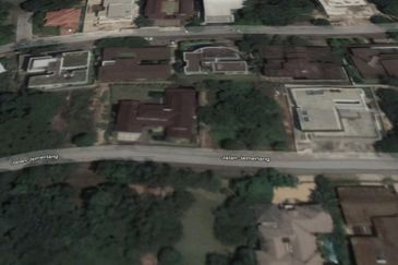 PREMIUM BUNGALOW LAND IN COUNTRY HEIGHTS D'SARA