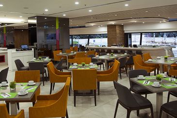 Oakwood Hotel & Residences(Short & Long Term Stay)