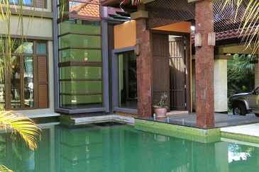 Resort-style Dream Bungalow in Ampang Hilir!!