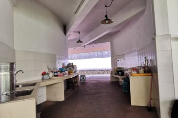 Bungalow @ Damai KLCC with Large Land Size