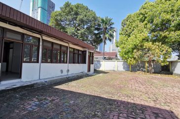 Bungalow @ Damai KLCC with Large Land Size