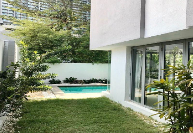 Link Bungalow with Private Pool Near KLCC