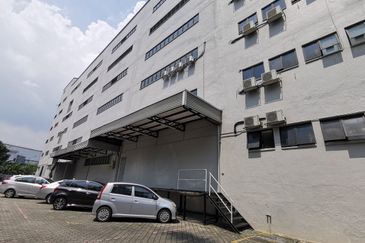 Prime Area, Facing Highway Office & Retail Space