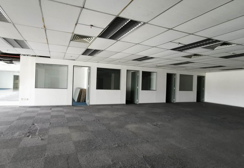 Prime Area, Facing Highway Office & Retail Space