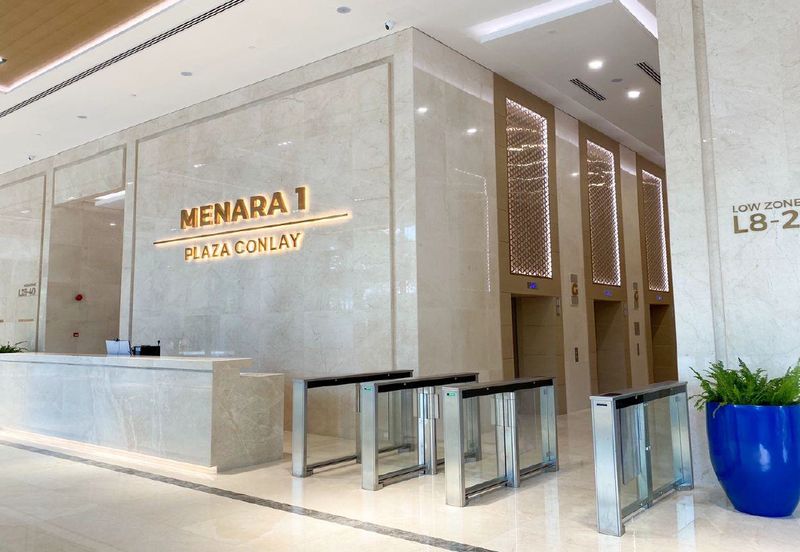 Plaza Conlay, Jalan Conlay