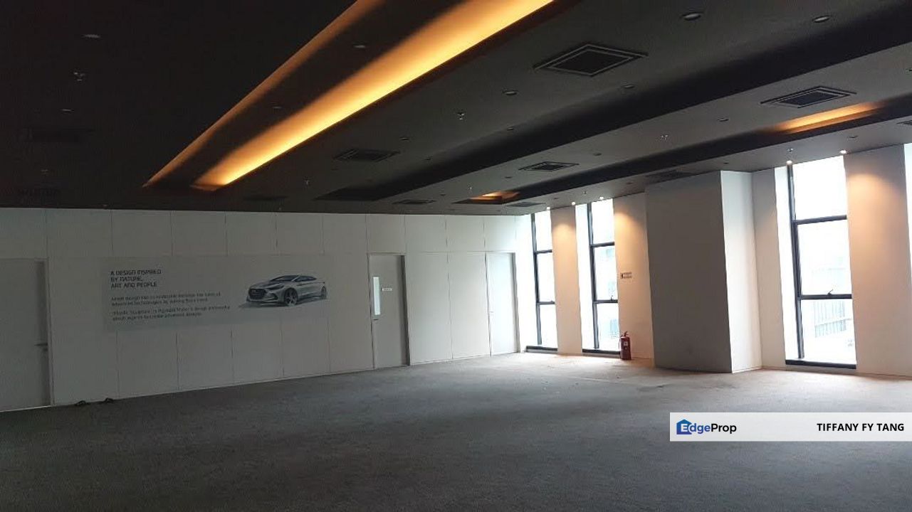 GROUND FLOOR SHOWROOM SPACE @ MENARA TSR , MUTIARA DAMANSARA, Selangor, Mutiara Damansara