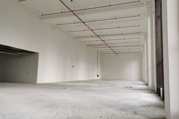 Perfect Space, High Ceiling, No Pillars for Club, KTV, Bar, Pub @Bukit Bintang Prime Area