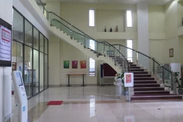 Enbloc  (Fully Fitted) College/ University Building @Subang Jaya, Petaling Jaya (For Rent & Sale)