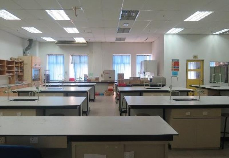 Enbloc  (Fully Fitted) College/ University Building @Subang Jaya, Petaling Jaya (For Rent & Sale)