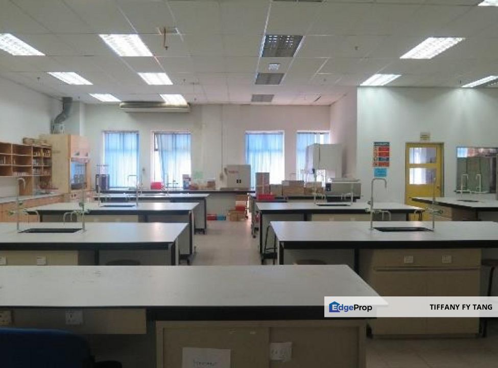 Enbloc  (Fully Fitted) College/ University Building @Subang Jaya, Petaling Jaya (For Rent & Sale), Selangor, Subang Jaya