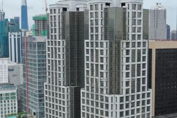 Menara Raja Laut (Menara Eon Bank)