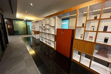 Menara HLX (formerly Menara HLA)