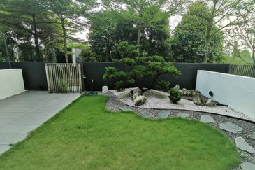 East Residence @ KLGCC